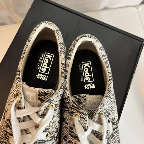 Keds Jump Kick Sneakers Womens Size 9.5 Python Snake Print Canvas Lace Up EUC! - Picture 9 of 11